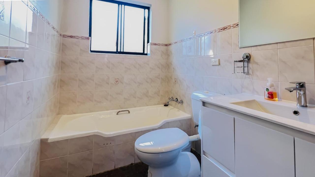 شقة Carlton 3 Beds Unit - Free Parking سيدني المظهر الخارجي الصورة